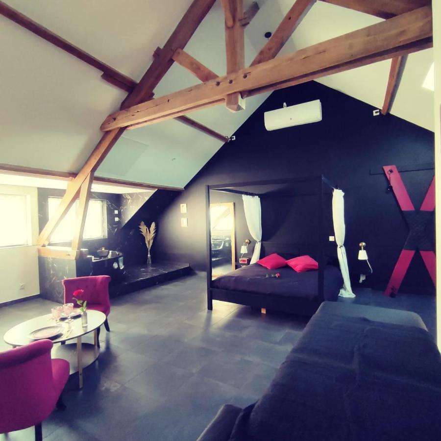 Love Room A 蒙塔日 外观 照片